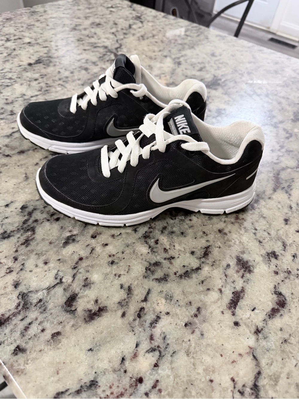 Nike Black and White Athletic Trainers